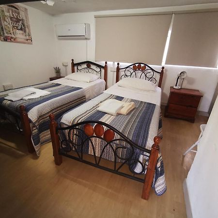 Strovolos Rooms Studios Nikosia Zimmer foto