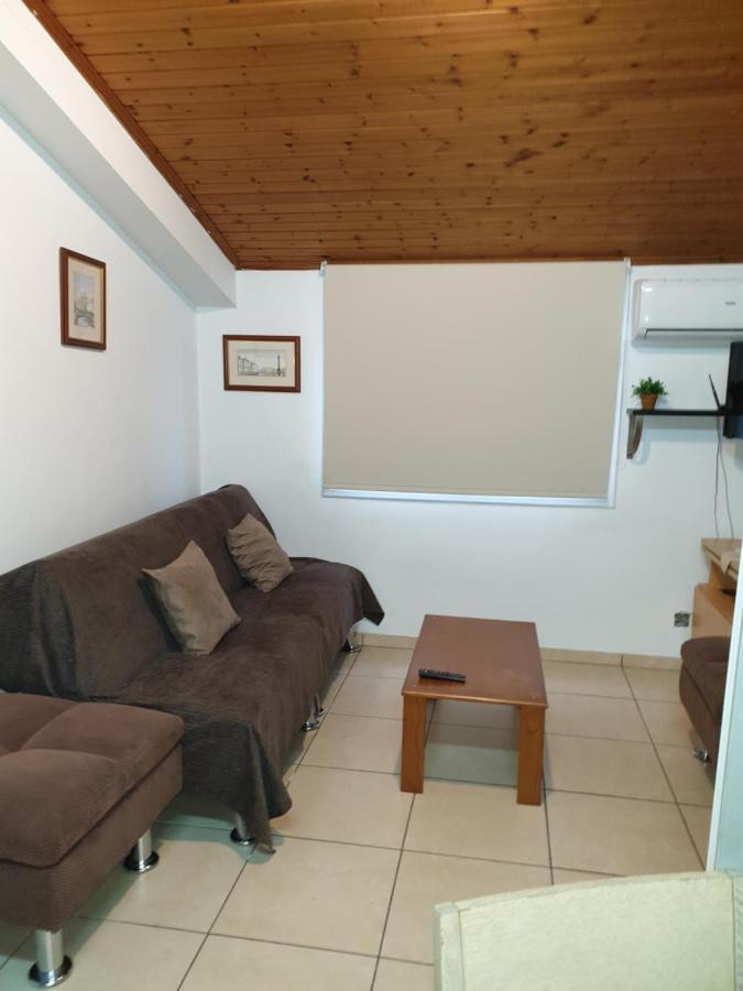 Strovolos Rooms Studios Nikosia Exterior foto