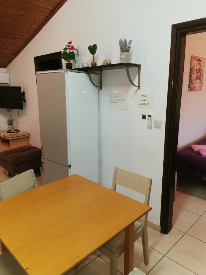 Strovolos Rooms Studios Nikosia Exterior foto
